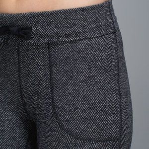 Lululemon Skinny Will Pant Sz 4 Giant Black Herrin